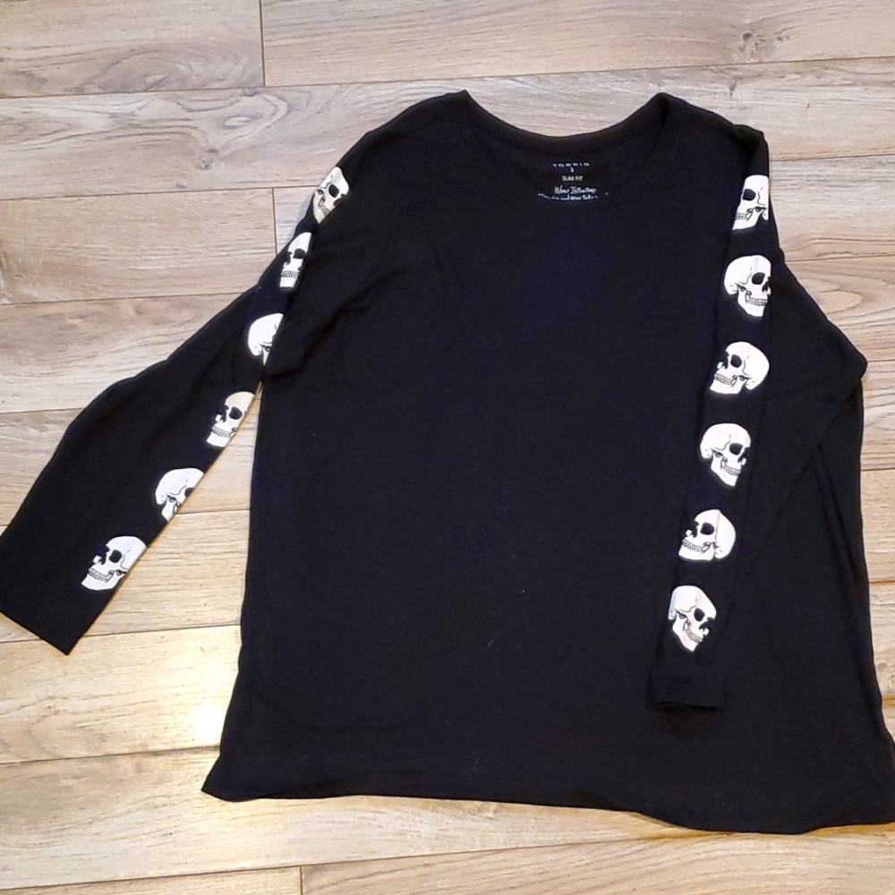 Torrid Plus Size 3 Skull Slim Fit Long Sleeve Top Black